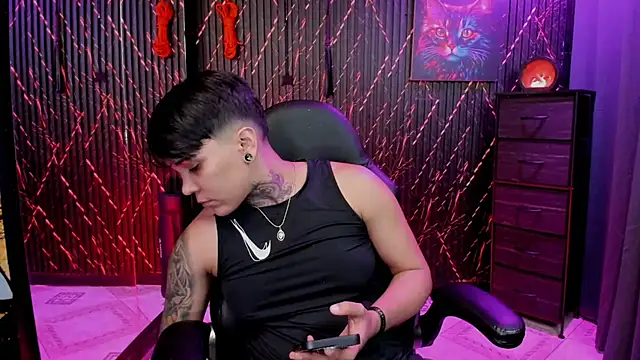 ZhoeStrong's cam snapshot