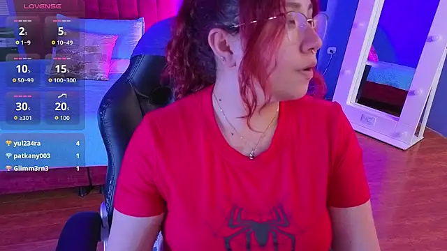 littlee_red's cam snapshot