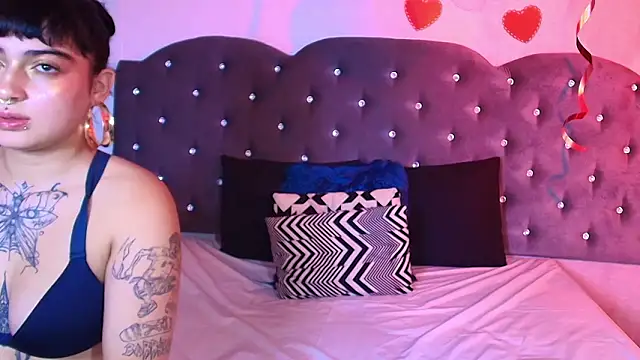 scarlett_venom_'s cam snapshot