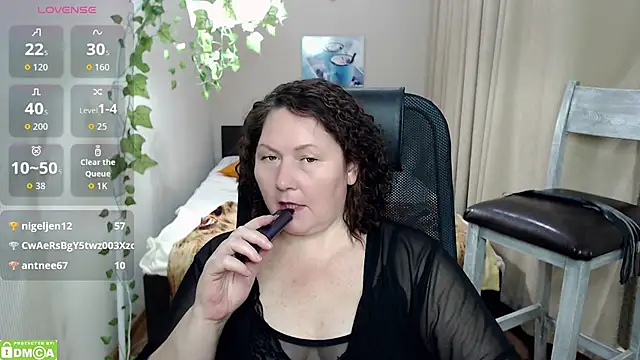 milf_hornys's cam snapshot