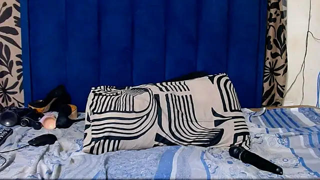 Naughtynatasha24's cam snapshot