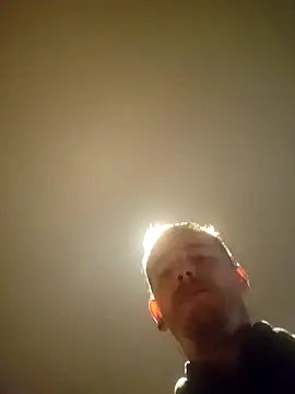 piercingpik's cam snapshot