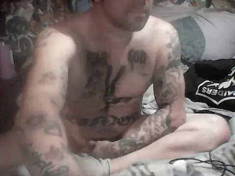 Twoslipperywhenwett's cam snapshot