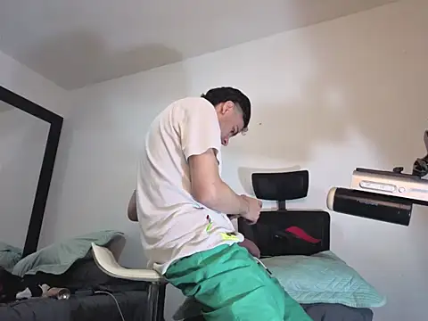 RyanMira's cam snapshot