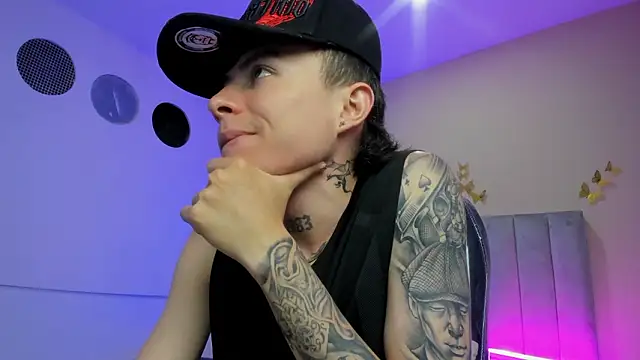 Nascary_Fox's cam snapshot