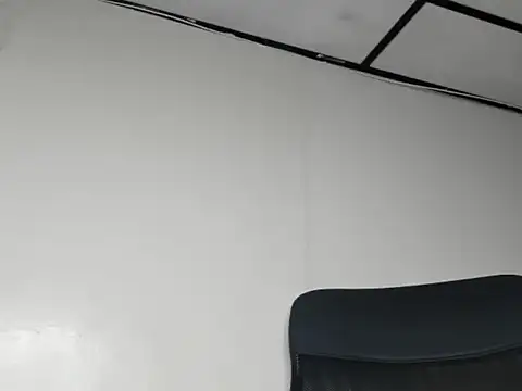 kira-stormm's cam snapshot