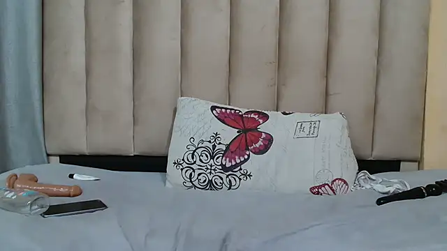 SexyAssQueenX's cam snapshot