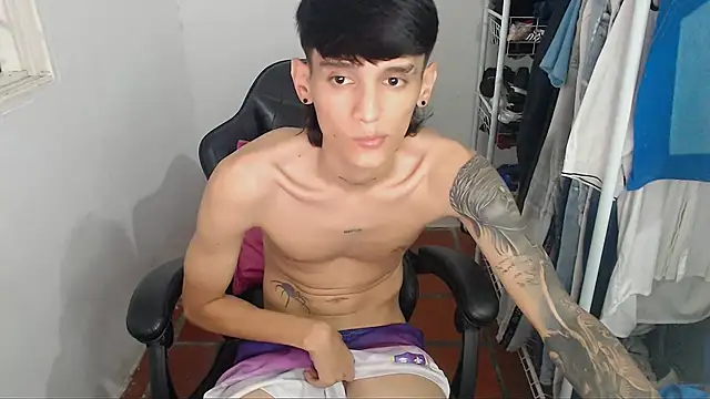 BOY-767's cam snapshot