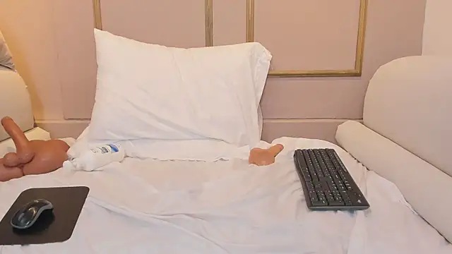 NahimiThompson's cam snapshot