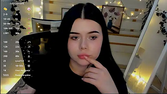 Mona_Esty's cam snapshot