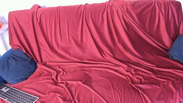 AvenGlow live sex cam