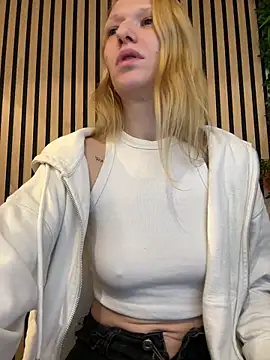 ArianaSkyxxx's cam snapshot