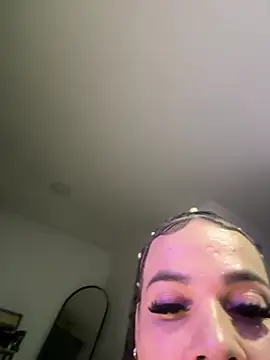 lanahot-77 live sex cam