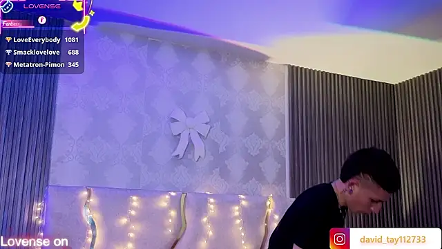 boyfox_tay's cam snapshot