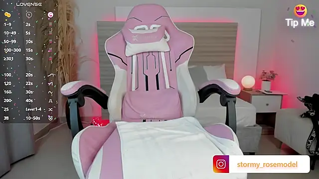 stormy_rose18's cam snapshot