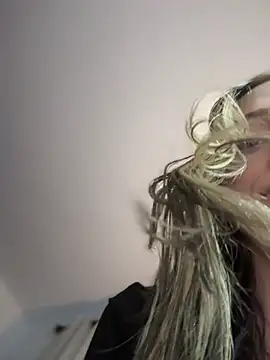 DallasAria's cam snapshot