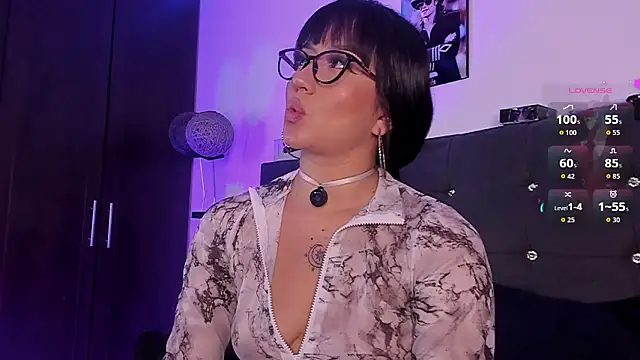 Maggie_1's cam snapshot