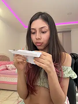 MissBecka_ live sex cam