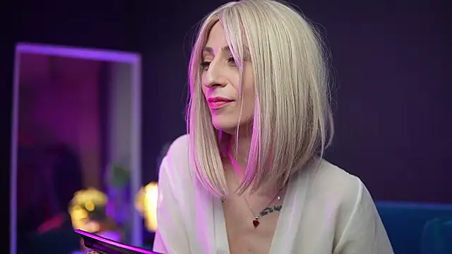 RubyRosa's cam snapshot