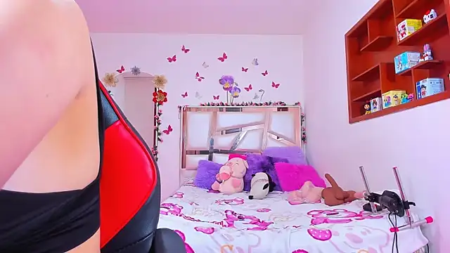 perlabeautiful's cam snapshot