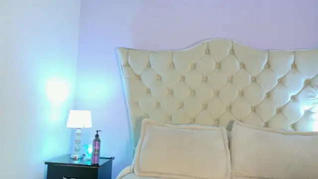 CarolineNasty's cam snapshot