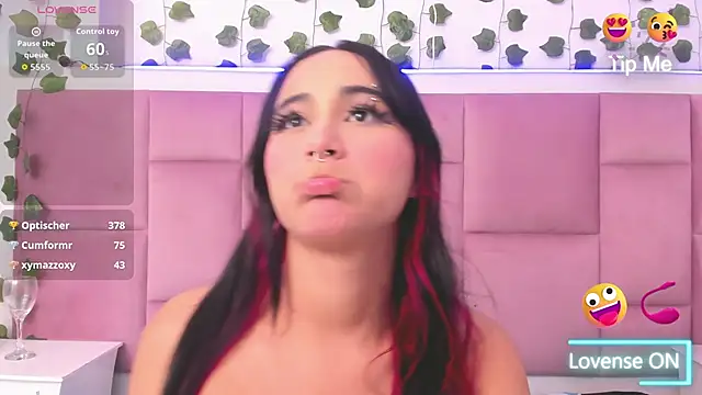 LeslieCute69's cam snapshot