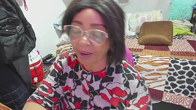 Mrs_mommy_'s cam snapshot