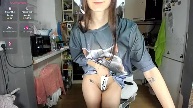 _Nika_Kik live sex cam