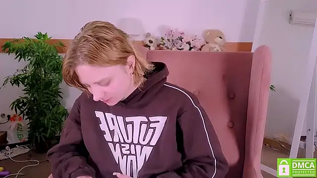 MirraBellanta's cam snapshot