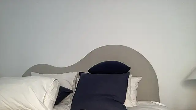 ava_bbyxo's cam snapshot