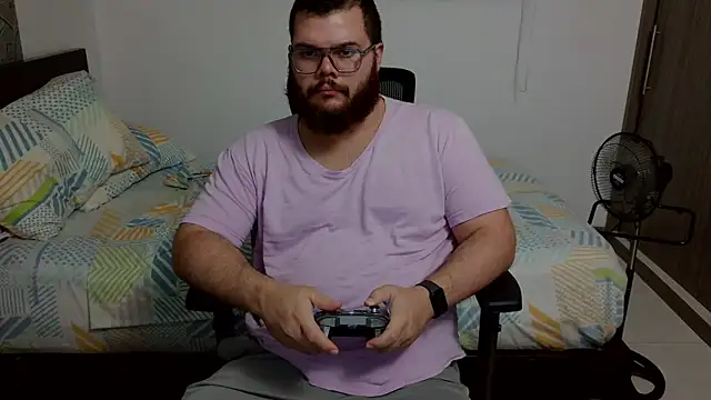 Edmund98 live sex cam