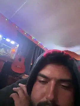 bigdickgio6923 live sex cam