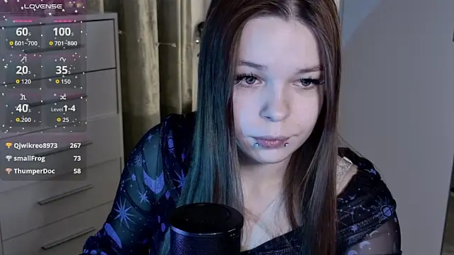 ValBae's cam snapshot