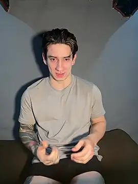 AteneoJr live sex cam