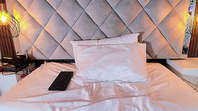 Real_virgin_Pussy live sex cam