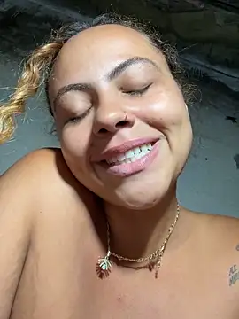 Chloe_Leaozinho live sex cam