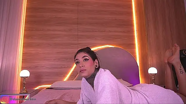 danna_berlin_ live sex cam