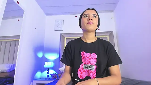 ScarlettVell live sex cam