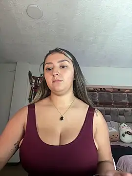 Melannyy_'s cam snapshot