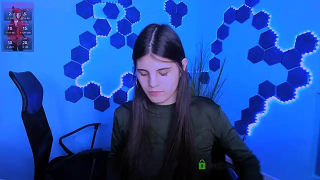 lizzie_boom_'s cam snapshot