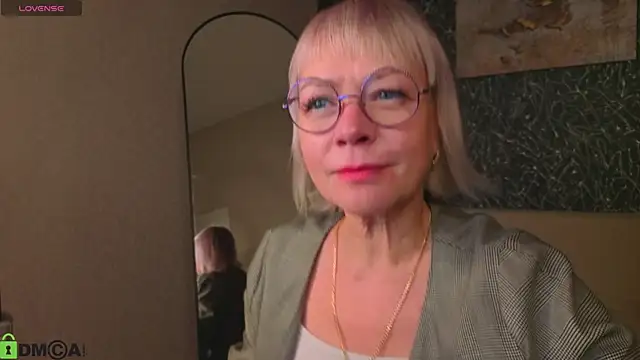 Ann_Annise's cam snapshot