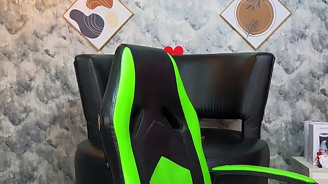 Apolo_rousse1 live sex cam