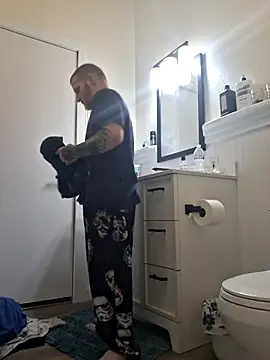 GINGERHEADMAN live sex cam