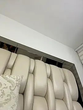 ALISSON_FOXXX1 live sex cam