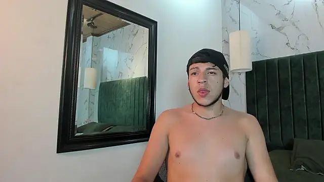 Zackfalcon_ live sex cam