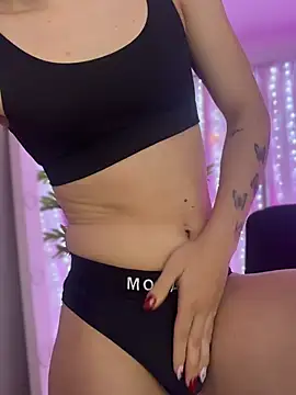 Im_lauritaa live sex cam