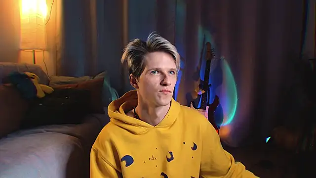 Breston_Sweet's cam snapshot