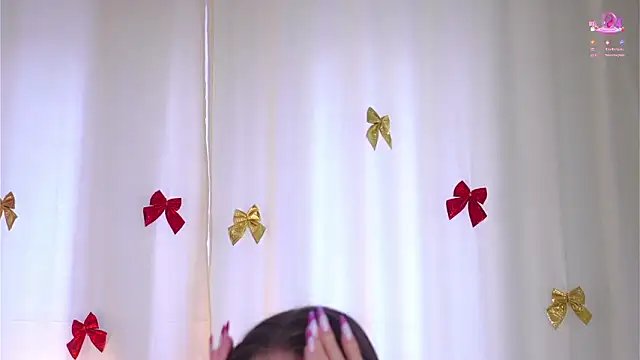 MaudAle live sex cam