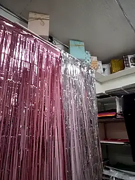 Mia_Novikov live sex cam