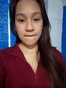 ChiecumBae live sex cam